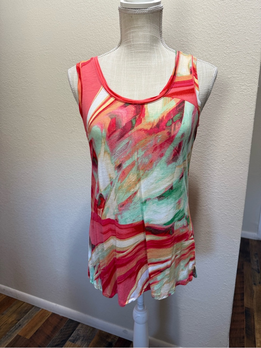 Simply Vera - Vera Wang Sleeveless Abstract Watercolor Tank Top - Size Medium